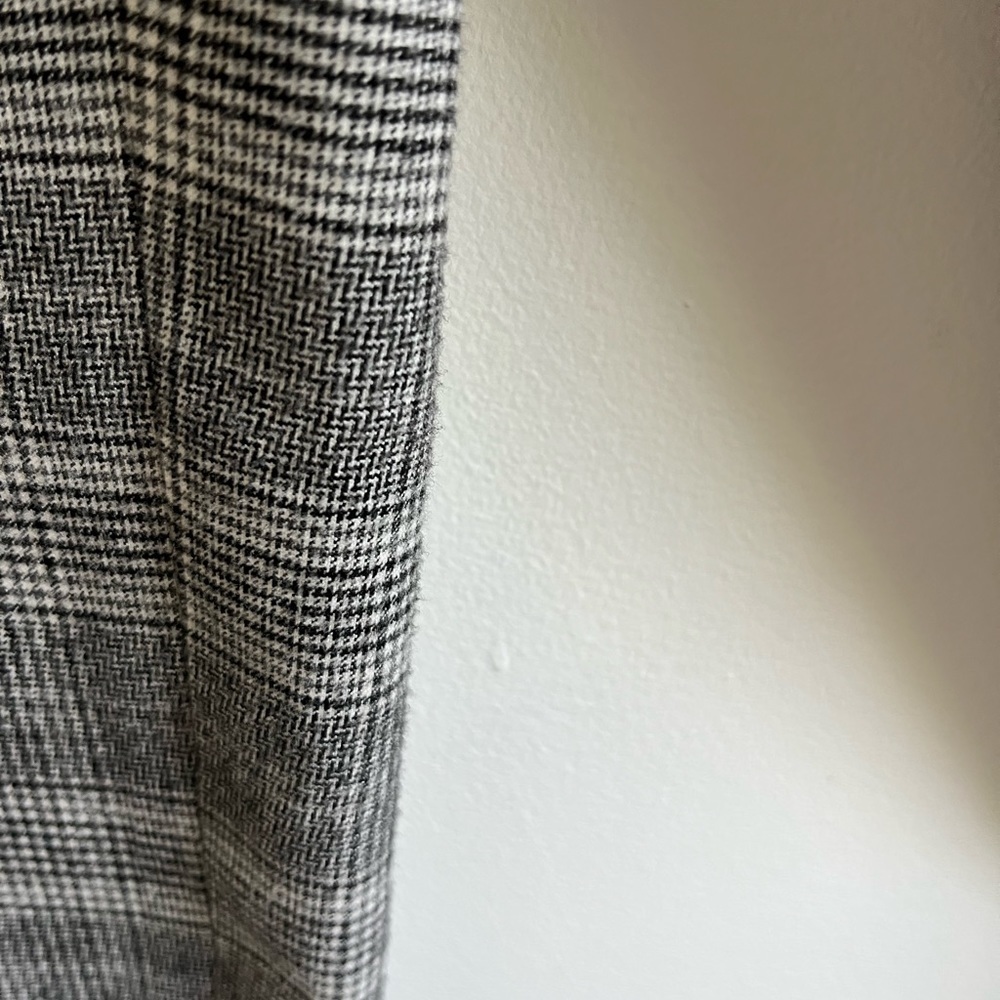 Aritzia Babaton Jimmy Plaid Pant in Herringbone - Picture 4 of 16